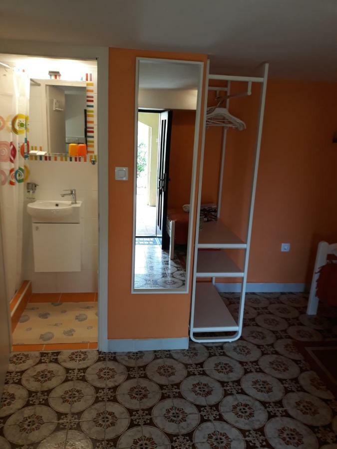 Apartment Nada Veli Losinj Exterior photo