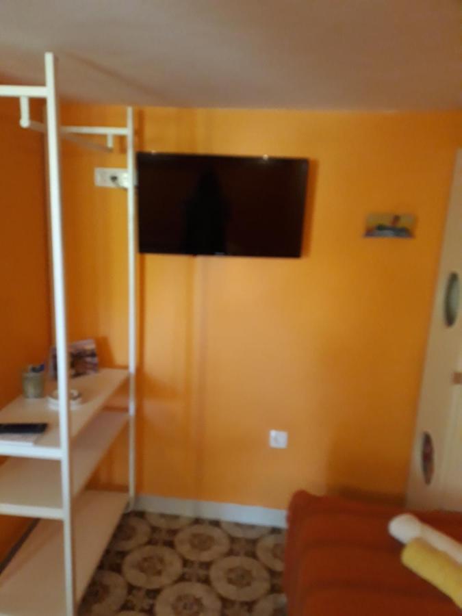 Apartment Nada Veli Losinj Exterior photo